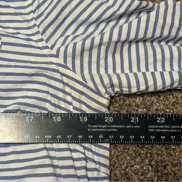 Vineyard Vines Women’s White and Blue Striped Shirt - Picture 10 of 16